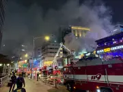 Großbrand in Seouls Touristenviertel: Restaurant nahe Myeong-dong in Flammen