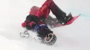 Heftiger Snowboard-Sturz bei Olympia: Chinesin Liu Jiayu liegt minutenlang regungslos im Schnee