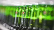 Heineken streicht 6.000 Stellen weltweit: Brauerei reagiert auf sinkenden Bierkonsum
