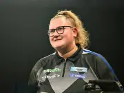 Historischer 9-Darter: Beau Greaves schreibt als erste Frau Darts-Geschichte auf der PDC ProTour