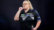 Historischer Wurf: Beau Greaves erste Frau mit 9-Darter auf PDC-Tour