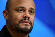 Kompany mit klarem Statement zu Rassismus: Kritik an Mourinho und Appell für Dialog