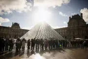 Louvre-Betrugsskandal: Millionen-Schaden durch gefälschte Tickets - Neun Festnahmen
