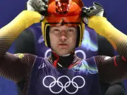 Max Langenhan vor historischem Olympia-Gold: Deutscher Rodler führt vor letztem Lauf