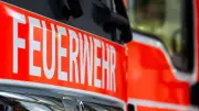 Mieter mit 2,3 Promille lässt Kerze brennen: Wohnung in Weferlingen komplett ausgebrannt