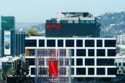 Netflix zieht sich aus Bieterkampf um Warner Bros. zurück - Paramounts Milliardenangebot zu hoch