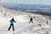 Niedersachsens Winter: Tourismusboom im Harz, Straßenschäden und ökologische Folgen