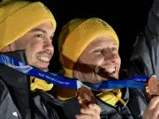 Olympia-Abschluss in Verona: Wendl und Arlt tragen Fahne bei 