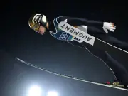 Olympia-Enttäuschung: Philipp Raimund verpasst Podest – Domen Prevc dominiert auf der Großschanze