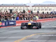 Schreckmoment in San Francisco: Red-Bull-Formel-1-Wagen von Yuki Tsunoda gerät bei Showrun in Flammen
