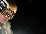 Skisprung-Olympiasieger Raimund nach Halbzeit auf Platz elf - Medaillenchancen schwinden
