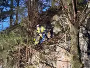 Spektakuläre Rettungsaktion: Hündin Pia aus steiler Felswand bei Goslar befreit
