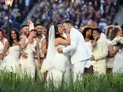 Super Bowl: Paar heiratet live während Bad Bunny Halbzeit-Show