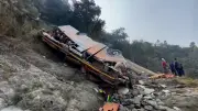 Tödlicher Busunfall in Nepal: 19 Menschen sterben bei Absturz in 200 Meter Tiefe