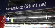 Tragödie am Münchner Stachus: 70-Jähriger verliert Gleichgewicht und fällt vor einfahrende S-Bahn