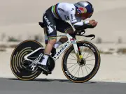 UAE-Tour: Remco Evenepoel triumphiert im Zeitfahren und übernimmt Führungstrikot