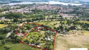 Ungewöhnliche Immobilien in Mecklenburg-Vorpommern: Gartenanlage und Agentenhaus unter dem Hammer