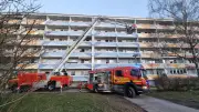 Wohnungsbrand in Dessau: Mieter mit Rauchgasvergiftung ins Krankenhaus eingeliefert