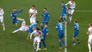 Zupf-Elfmeter entscheidet Schwabenduell: Augsburg schlägt Heidenheim knapp mit 1:0