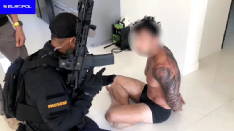 1,2 Tonnen Drogen sichergestellt: Handys von Kleindealern entlarven globales Drogennetzwerk