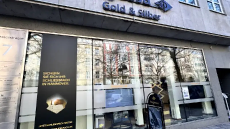 18-jähriger Dieb knackt Schließfach: Kiloweise Gold und Silber aus Hannoverer Tresor gestohlen