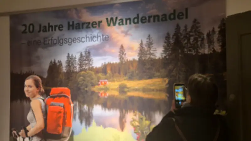 20 Jahre Harzer Wandernadel: Ausstellung in Wernigerode feiert Kultprojekt
