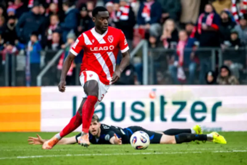 3. Liga: Cottbus erleidet Rückschlag, Aue im Abstiegskampf, Rostock glänzt