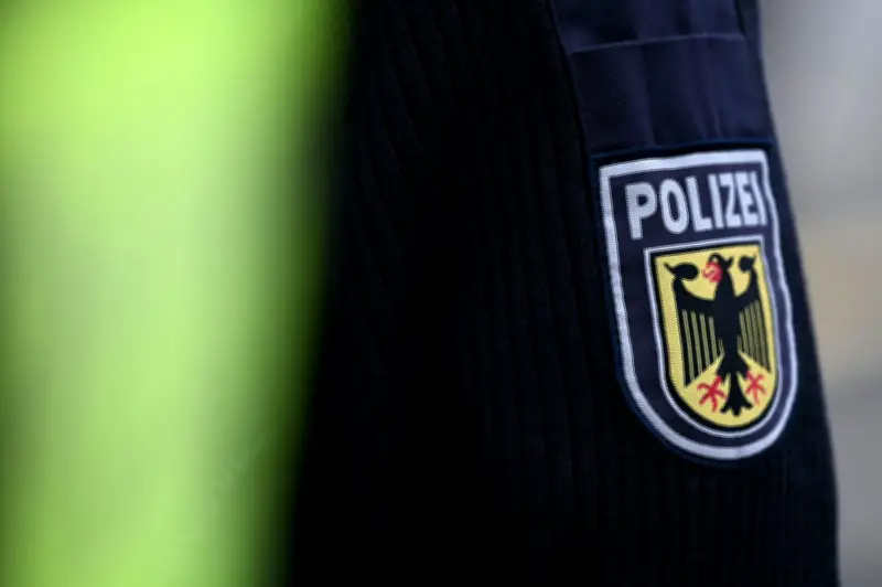 37-Jährige rast unter Drogeneinfluss in Grenzkontrolle bei Neuenhaus