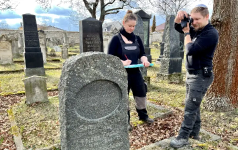 410 jüdische Grabsteine in Bernburg werden für digitales Lexikon dokumentiert