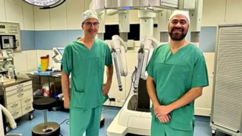 500. Roboter-OP in Dessau: Da-Vinci-System revolutioniert Chirurgie am Klinikum