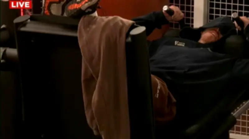 500.000 Kilo geknackt: Die erste Nacht bei IRON CAGE im Detail