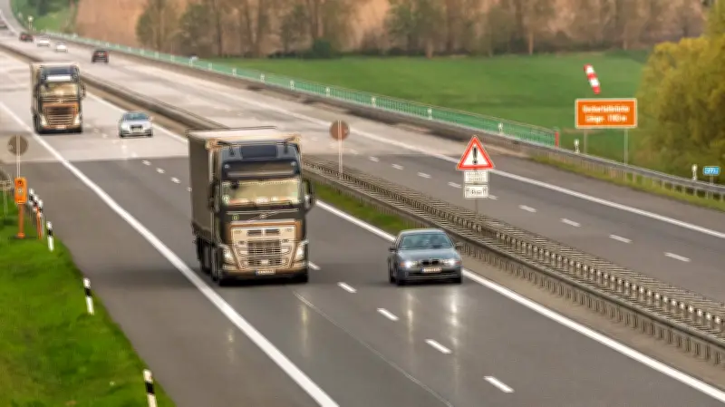A20 bei Pasewalk: Raser-Kontrolle auf Ueckertalbrücke führt zu 310 Verstößen