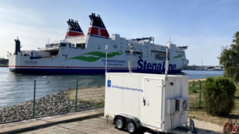 Abgaskontrolle in Rostock: Wie Schiffsabgas-Sünder im größten Ostseehafen enttarnt werden