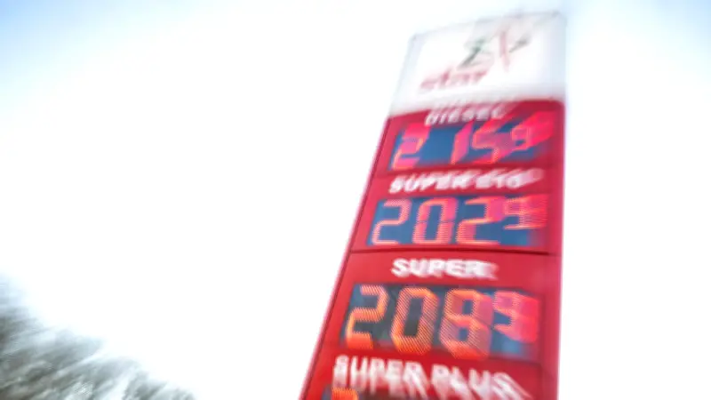 ADAC Hamburg gibt Tipps: So fahren Sie spritsparend trotz hoher Preise