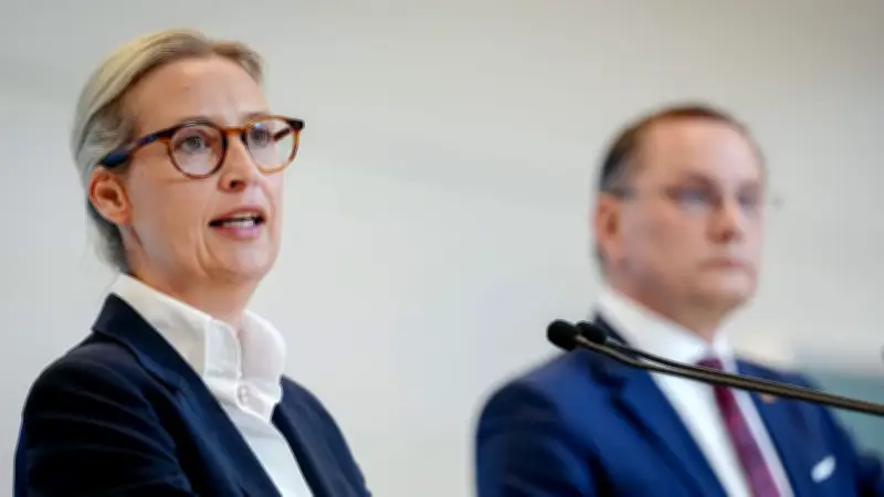 AfD-Führung knickt ein: Parteiausschluss von Skandal-Nachwuchspolitiker gestoppt