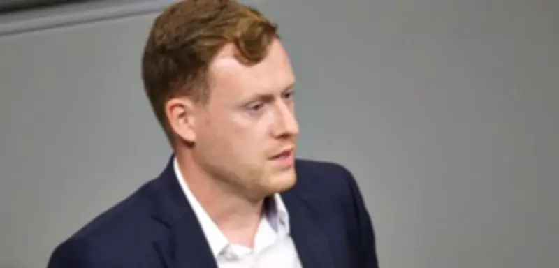 AfD-Fraktion schließt Jan Wenzel Schmidt aus: Vetternwirtschaftsskandal eskaliert