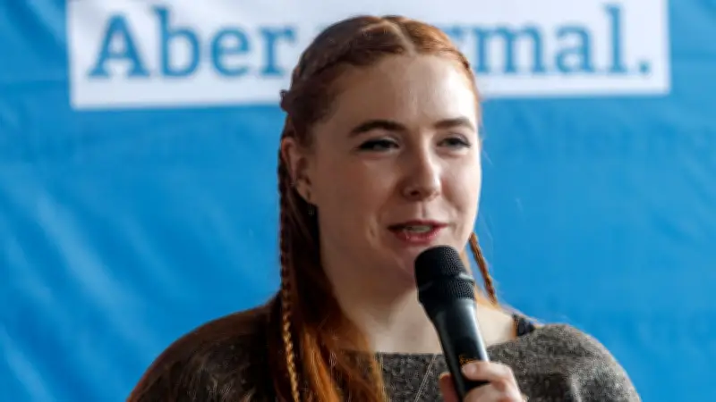 AfD prüft Sanktionen gegen Jungpolitikerin nach rassistischen und antisemitischen Äußerungen