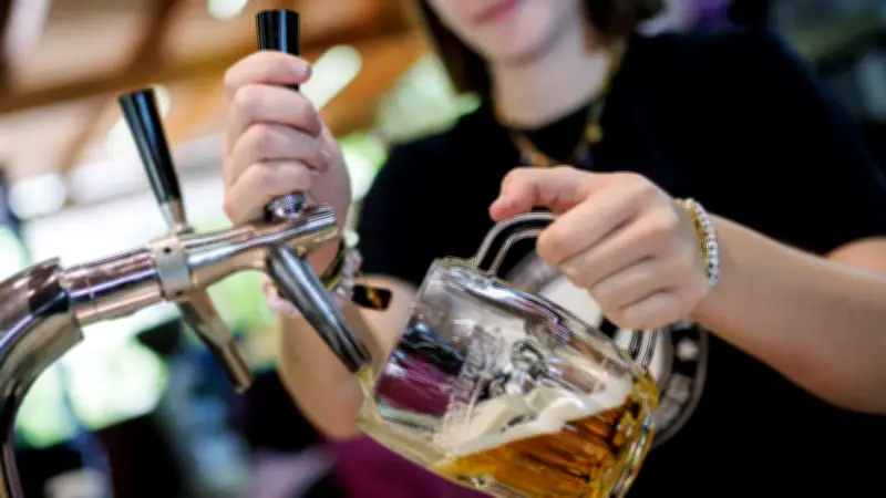 AfD verhängt Strafzahlungen für Abgeordnete ohne Dorfkneipen-Eröffnung