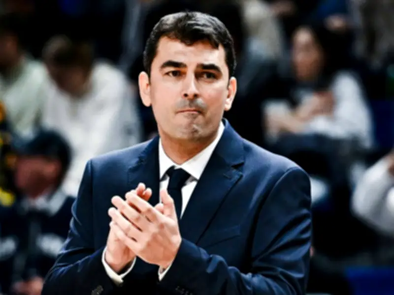 Alba Berlins Co-Trainer Vladimir Bogojevic gewinnt 64.000 Euro bei Wer wird Millionär?