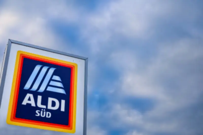 Aldi stoppt Verkauf: Kräutermischung mit gefährlichen Bakterien zurückgerufen