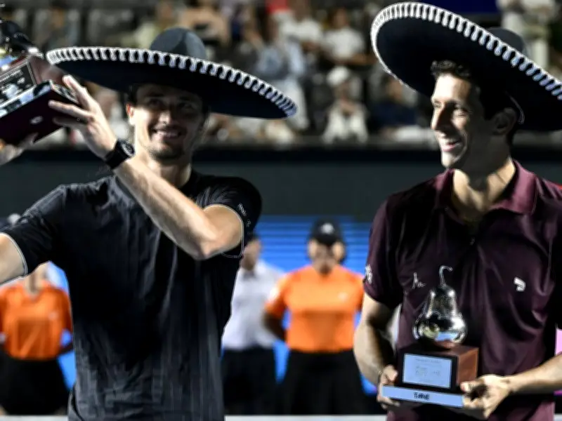 Alexander Zverev feiert Doppelsieg in Acapulco mit Freund Melo