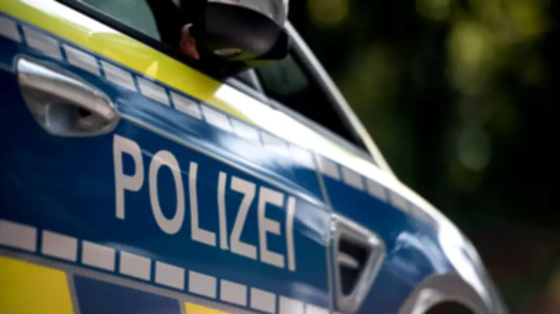 Alkoholisiert unterwegs: 63-Jähriger mit 1,04 Promille in Grevesmühlen verursacht Unfall