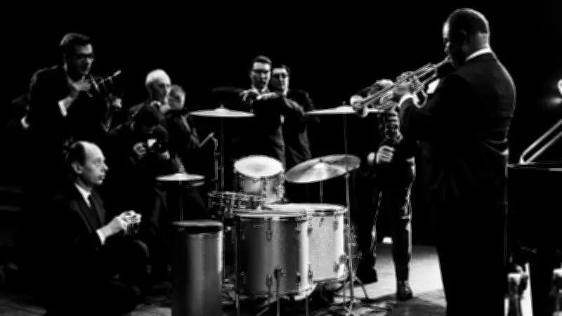 Als Louis Armstrong die DDR eroberte: Ein Weltstar, leere Plätze und ein unvergesslicher Abend in Schwerin