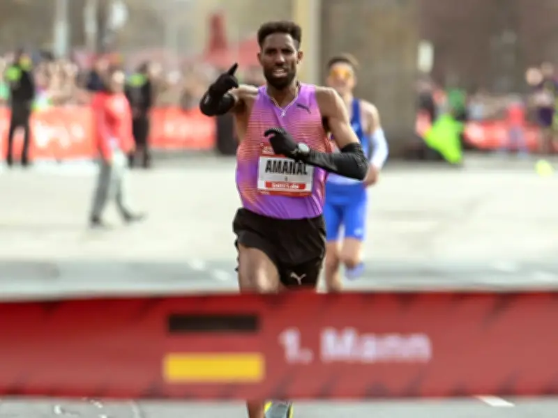 Amanal Petros plant deutschen Marathon-Rekord in London: Schritt für Schritt zum Ziel