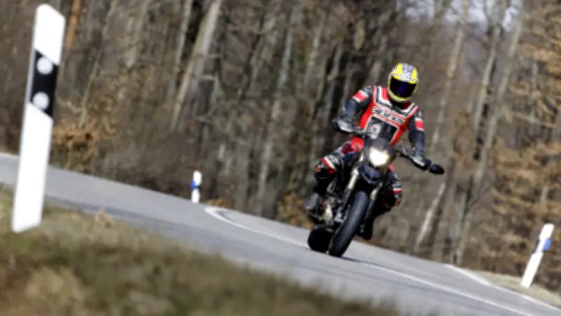 Amtsgericht Weißenfels verhängt hohe Geldstrafe für Schwarzfahrer mit Motocross-Maschine