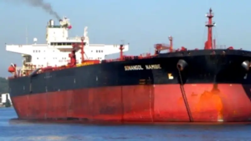 Angriff auf Öltanker vor Kuwait: Eskalation im Persischen Golf bedroht globale Handelsrouten