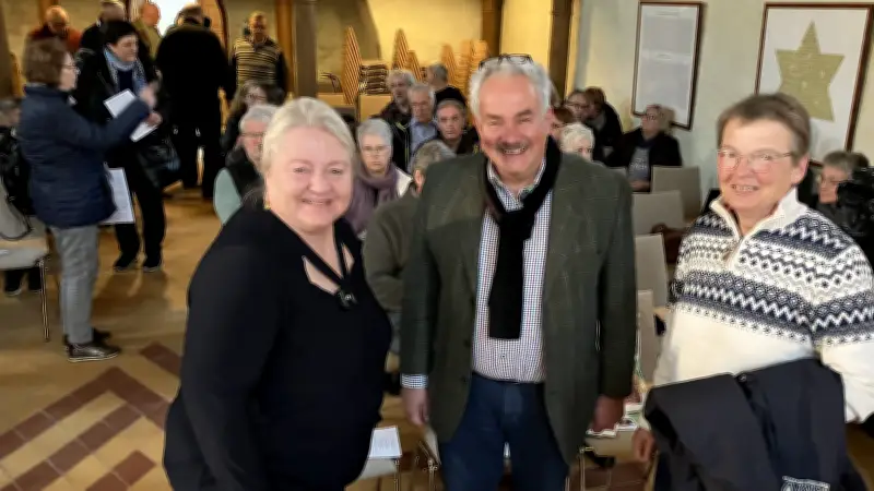 Antje Hermenau warnt in Uckermark vor Finanzkrise: „Grund und Boden behalten!“