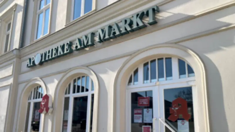Apotheker-Streik in Neustrelitz: Senioren müssen bis zu 70 Kilometer für dringende Medikamente fahren