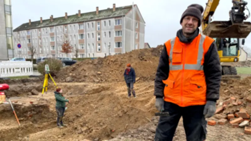 Archäologische Sensation in Woldegk: Skelette und Artefakte enthüllen 800 Jahre Stadtgeschichte