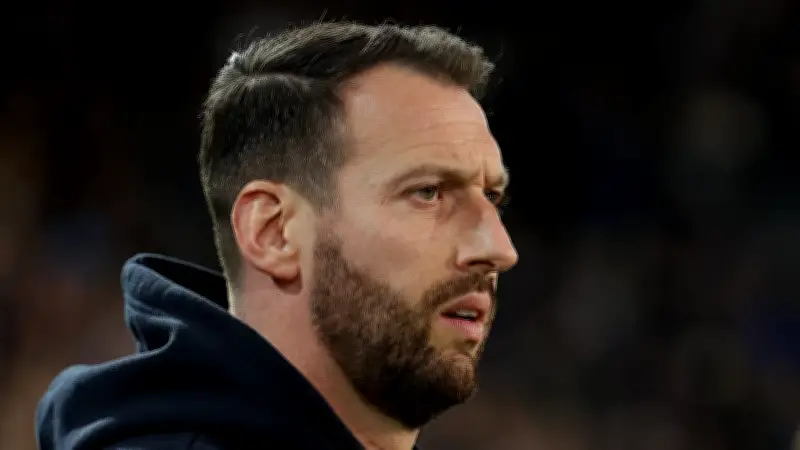 Arminia gegen Paderborn: Trainer Kniat verteidigt seine Spieler vor dem Derby